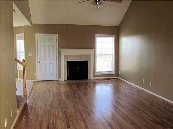 2nd image of 3776 Naples Ct N