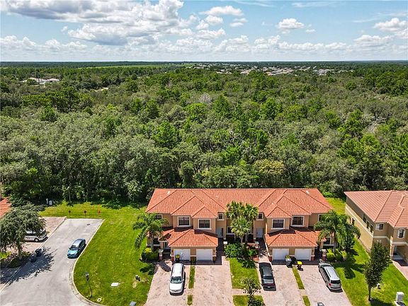 3rd image of 1115 Chervil Dr