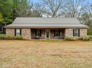 112 Hickory Grove Church Rd, Sumrall, MS 39482