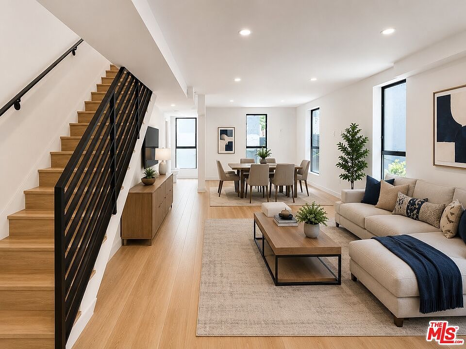 1st image of 1434 N Poinsettia Pl #307