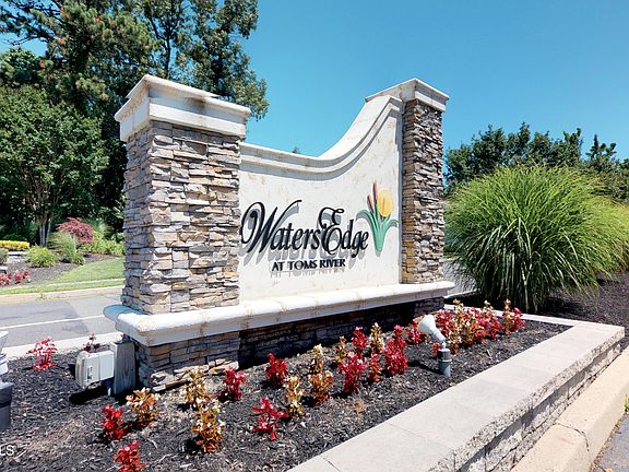 2nd image of 619 Waters Edge Drive