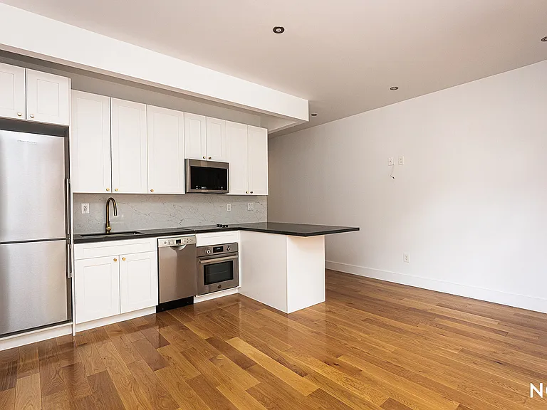 309 Washington Ave #A18 — Photo 9