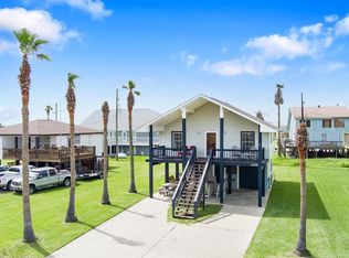 2375 Sand Castle Dr, Crystal Beach, TX 77650