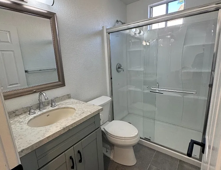 1216 Woodview Dr — Photo 6