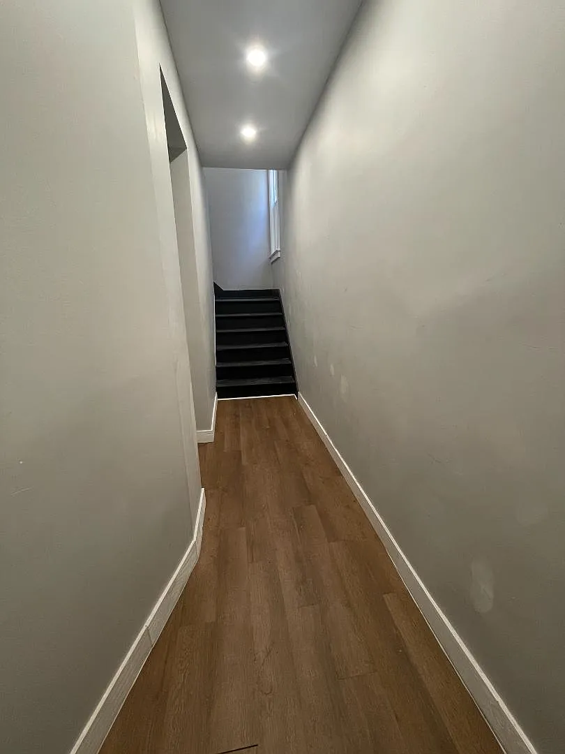 442 Hudson Ave - 2 — Photo 3