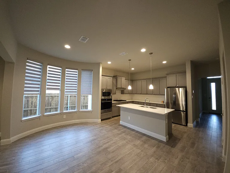 1512 Woodpecker St — Photo 14
