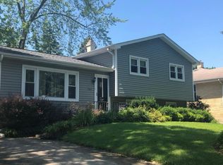 524 S Prairie Ave, Mundelein, IL