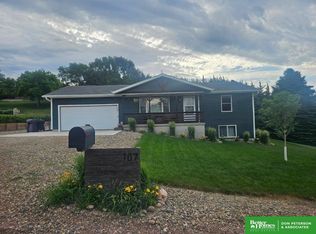107 4th St, Hartington, NE 68739