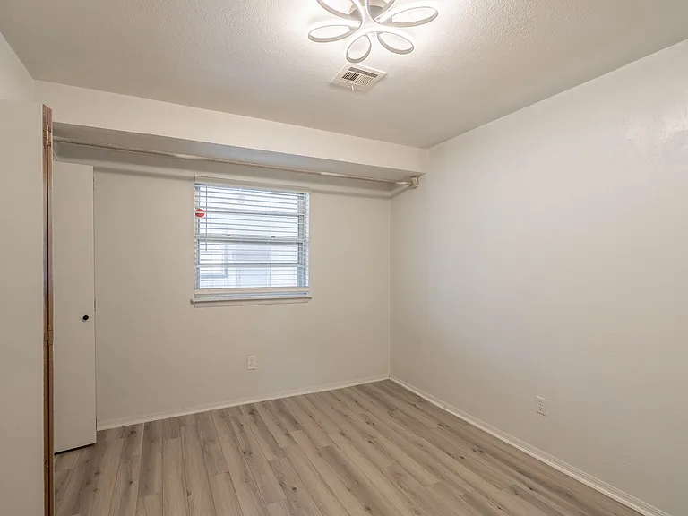 4328 S 27th West Ave — Photo 14