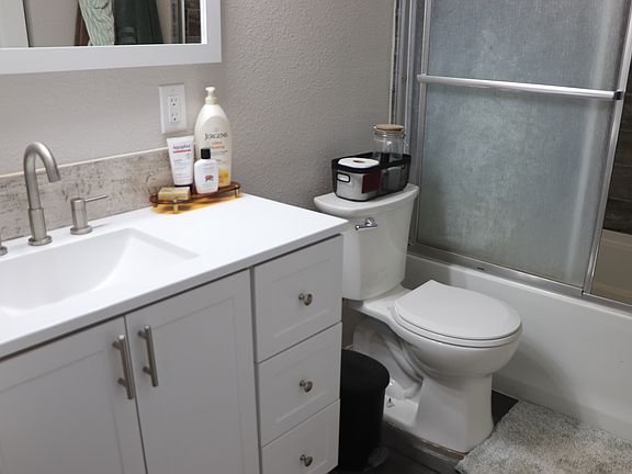 2nd image of 1861 W Ash Ln