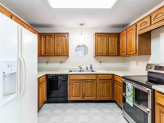 4th image of 5400 Park Ave APT 319