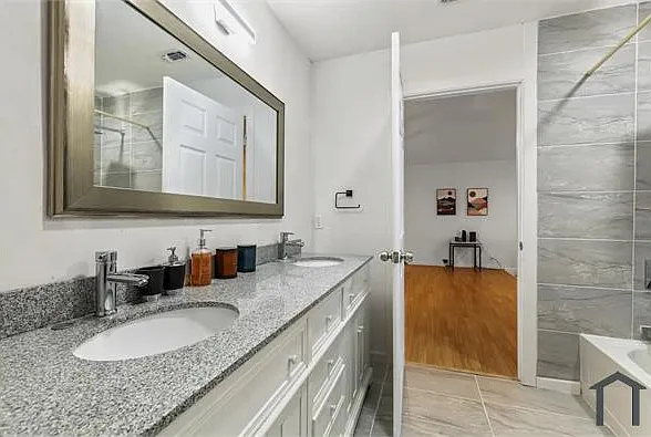 5 bed, 2108 sqft, $3,500 — Photo 4