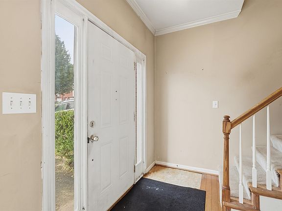 3rd image of 112 Sommersby Dr