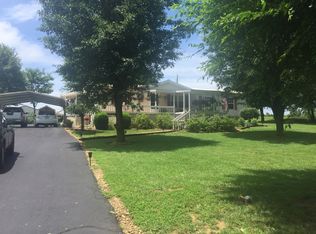 171 G Brown Rd, Russell Springs, KY 42642