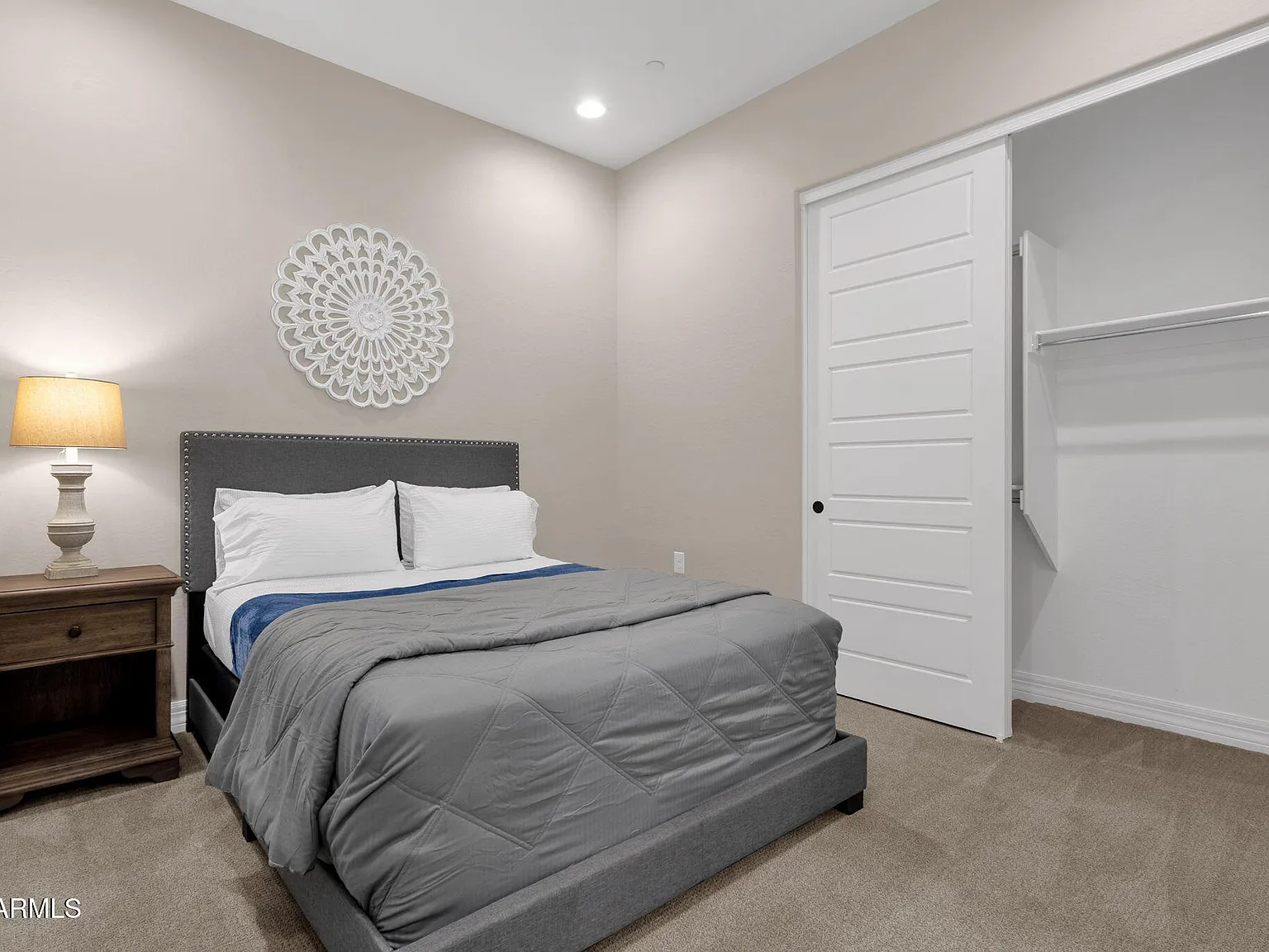 3 bed, 3.0 bath, 2109 sqft, $5,500 — Photo 3