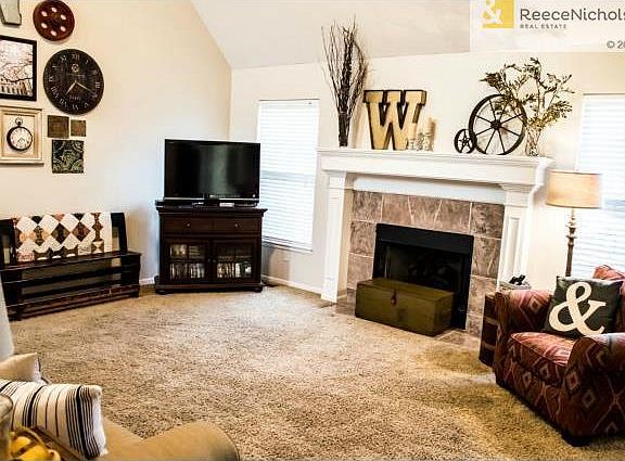 5th image of 3916 SW Windemere Dr