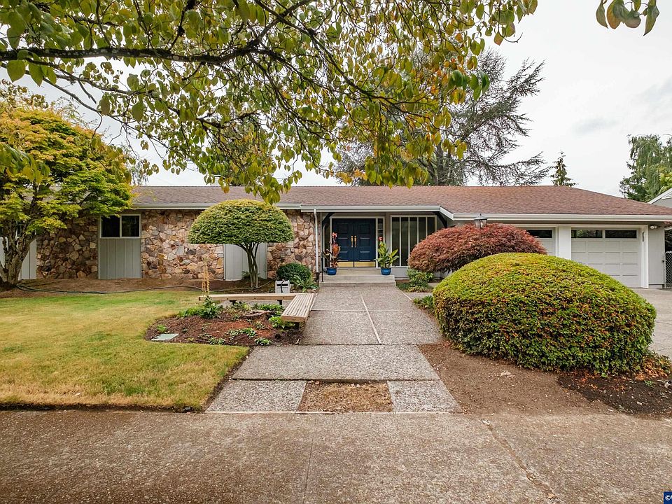 1st image of 3385 Balsam Dr S