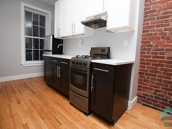 2nd image of 1070 Bedford Ave APT 02