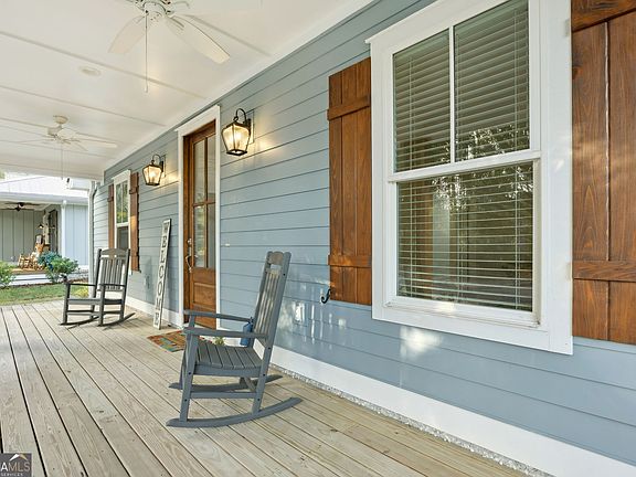 5th image of 212 Placid Rd