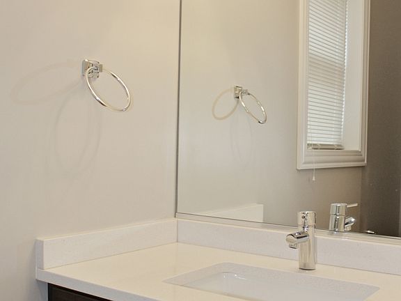 3rd image of 5512 W Higgins Ave #1W
