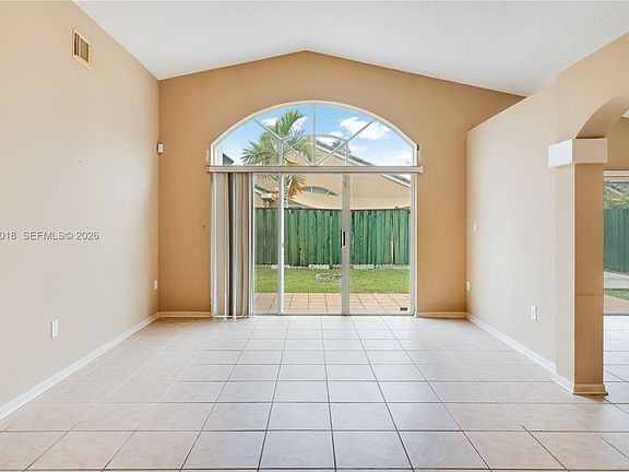 5th image of 16154 SW 85th St