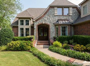 3704 E Chatsworth Rd, Fayetteville, AR 72703
