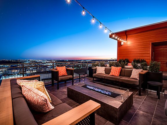 Infinity at the Rim Apartment Rentals San Antonio, TX