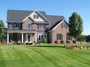 3822 Hedgerow Dr, Saline, MI