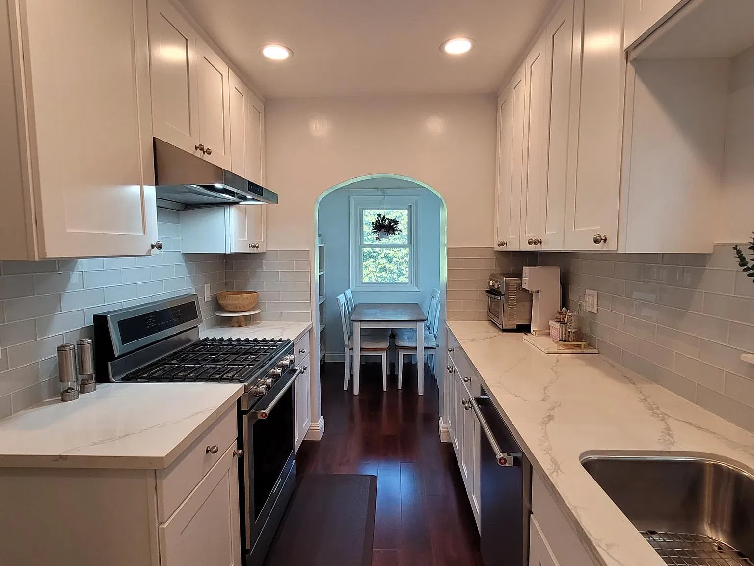 3 bed, 1795 sqft, $6,000 — Photo 1