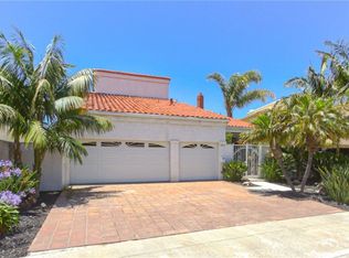16031 Santa Barbara Ln, Huntington Beach, CA 92649