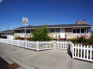 307 N Holladay Dr, Seaside, OR 97138