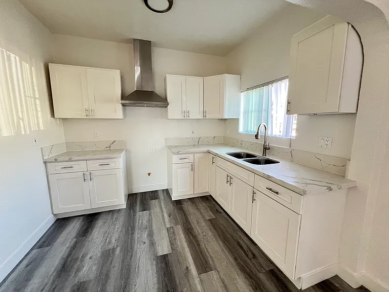 441 E 19th St #441 — Photo 5
