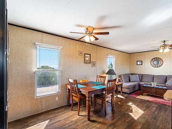 3rd image of 78 Drake Rd