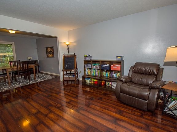 2nd image of 4201 Foxfire Dr