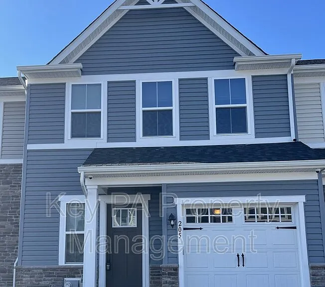 205 Hibiscus Way — Photo 1