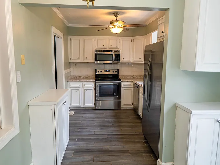 314 N Shore Rd #A — Photo 9