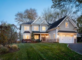 16 Washington St, Florham Park, NJ 07932