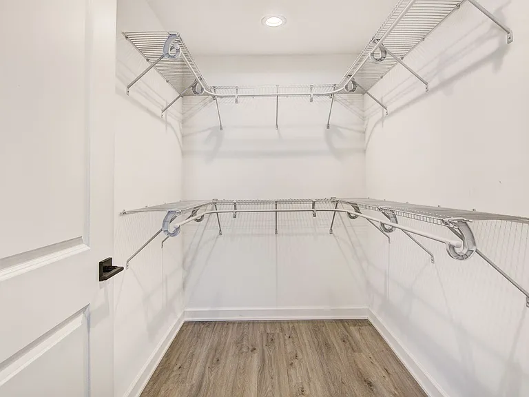 2460 Cedarwood Ln — Photo 14