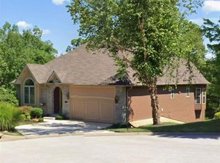 707 Huntwood Ter, Lake Saint Louis, MO 63367