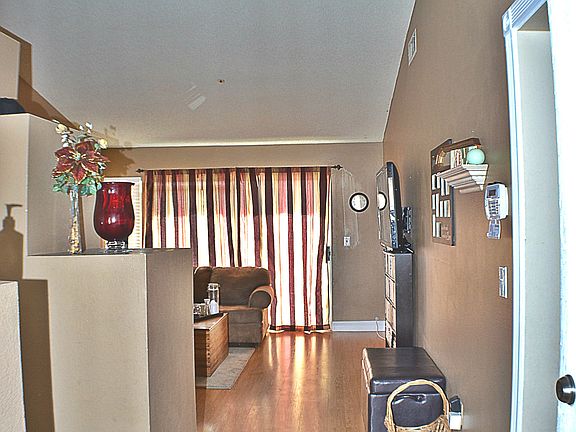 3rd image of 17141 Melon Ave