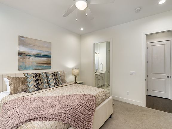 5th image of 413 Herringbone Ct