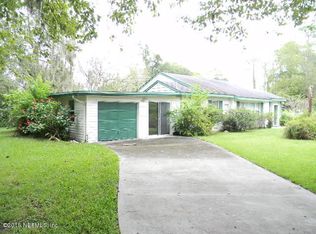 1998 Burkholder Cir E, Jacksonville, FL 32216