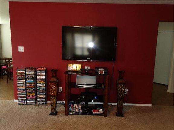 3rd image of 4435 Amaryllis Ave