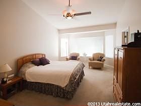 5th image of 328 E Thornberry Dr