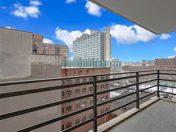 4th image of 10 W 135th St APT 8S