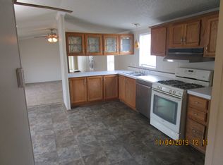 152 S Carolina Dr, Elyria, OH 44035