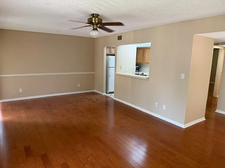 130 Jasmine Woods Ct #9D — Photo 24