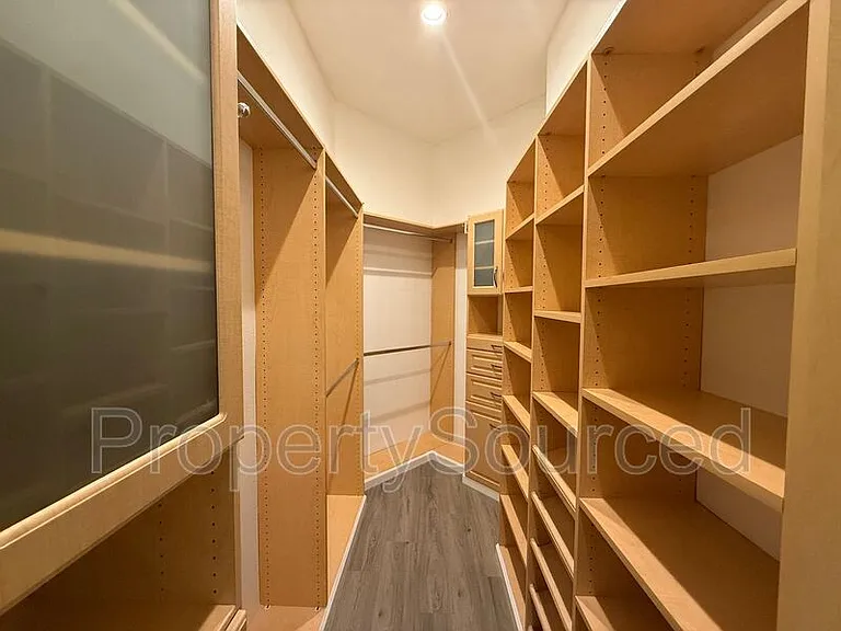 1633 Sparrowhawk St — Photo 23