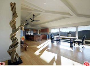 1529 Bel Air Rd, Los Angeles, CA 90077