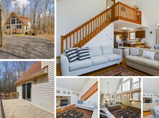 316 Stroud Ct, Pocono Lake, PA